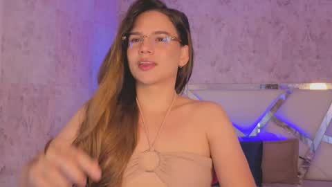 Isabella online show from 05.19.26