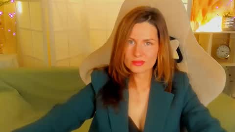 aprill_o_nill online show from 12.07.24