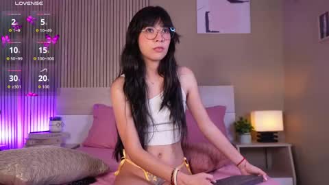 Snapshot of aprilqueenie chatting on 04.18.26 aprilqueenie online show from 04.18.26