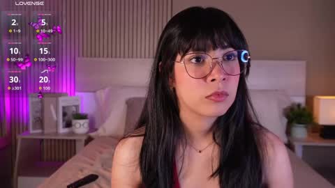 Snapshot of aprilqueenie chatting on 05.24.26 aprilqueenie online show from 05.24.26