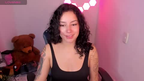 Snapshot of aqua_emilly chatting on 04.16.26 aqua emilly online show from 04.16.26
