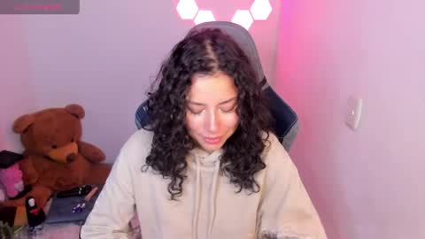 Snapshot of aqua_emilly chatting on 04.18.26 aqua emilly online show from 04.18.26