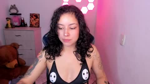 Snapshot of aqua_emilly chatting on 04.29.26 aqua emilly online show from 04.29.26