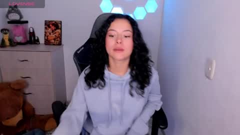 Snapshot of aqua_emilly chatting on 05.10.26 aqua emilly online show from 05.10.26