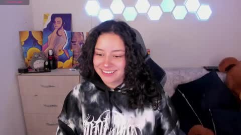 Snapshot of aqua_emilly chatting on 05.24.26 aqua emilly online show from 05.24.26