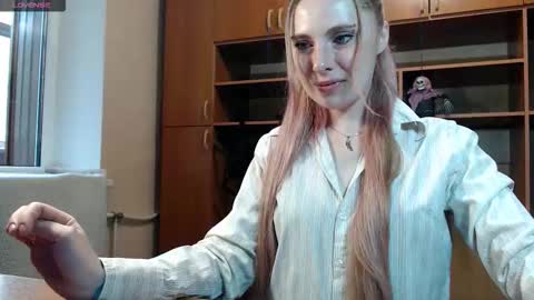 aqualen online show from 10.20.25