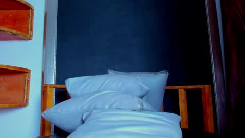 Snapshot of aquiles_elpapi chatting on 03.31.26 AquilesElpapi online show from 03.31.26