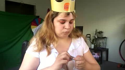 Snapshot of arabbustybeauty chatting on 04.24.26 BustyPrincessLeila online show from 04.24.26