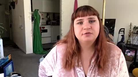 Snapshot of arabbustybeauty chatting on 05.16.26 BustyPrincessLeila online show from 05.16.26