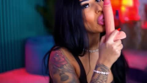 arabellaposh online show from 12.18.25