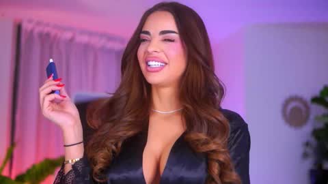 IsaBella online show from 03.17.26