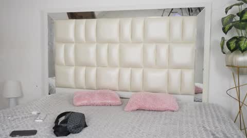   online show from 09.11.25