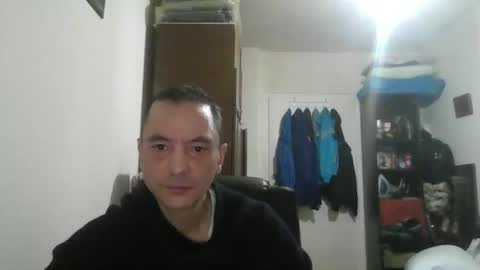 Snapshot of aragorn1986 chatting on 04.13.26 aragorn1986 online show from 04.13.26