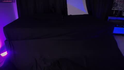 Aram 3 online show from 11.15.25