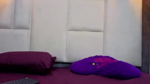 Snapshot of aranza_jones chatting on 06.12.26 Aranza online show from 06.12.26