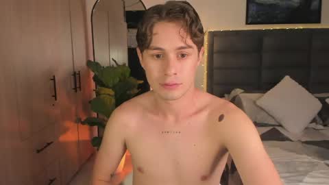 Snapshot of archiekingss chatting on 05.19.26 Archie online show from 05.19.26