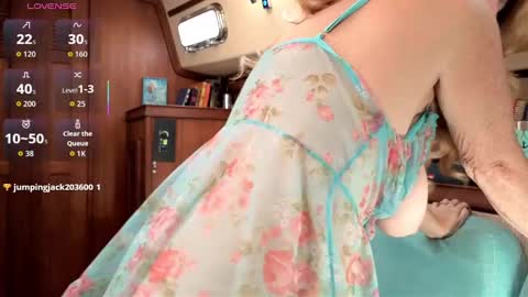 Areola Sky online show from 09.11.25