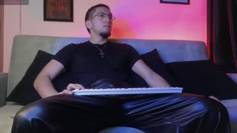 Mateo online show from 04.18.26