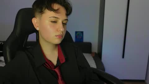 Snapshot of aresnoir chatting on 06.06.26 AresNoir online show from 06.06.26