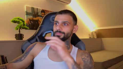 Snapshot of aressteel chatting on 11.04.25 Ares Steel online show from 11.04.25