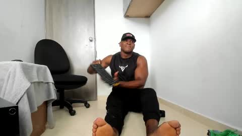 Snapshot of arex_black chatting on 04.20.26 Alex online show from 04.20.26