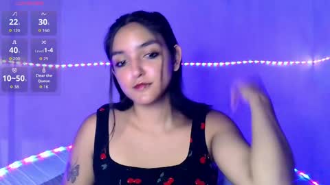 Snapshot of ari_20_ chatting on 04.16.26 Bella online show from 04.16.26