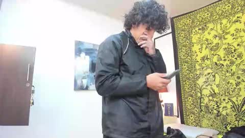 Snapshot of aria_and_orien chatting on 09.28.25 aria y orien online show from 09.28.25