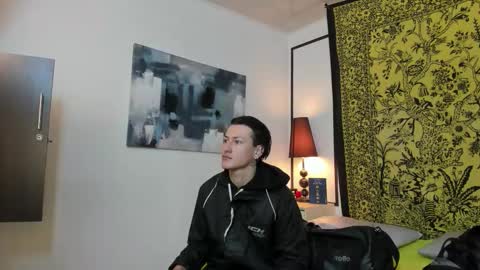 Snapshot of aria_and_orien chatting on 10.06.25 aria y orien online show from 10.06.25