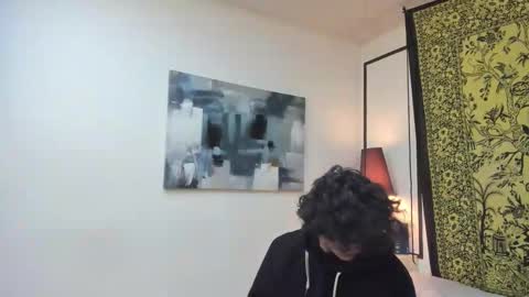 Snapshot of aria_and_orien chatting on 11.28.25 aria y orien online show from 11.28.25