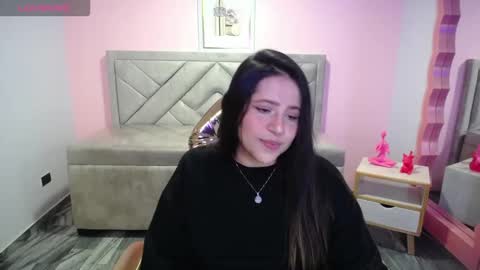 Snapshot of aria_ch1 chatting on 11.20.25 Aria online show from 11.20.25