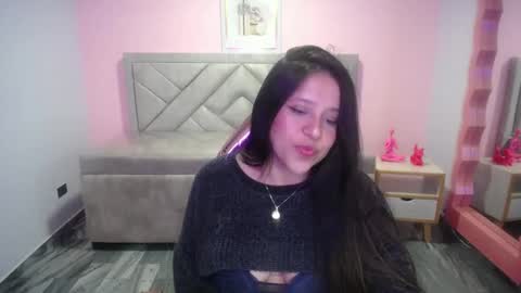 Snapshot of aria_ch1 chatting on 11.25.25 Aria online show from 11.25.25