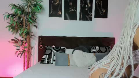 Snapshot of aria_lush chatting on 07.14.26 aria lush online show from 07.14.26