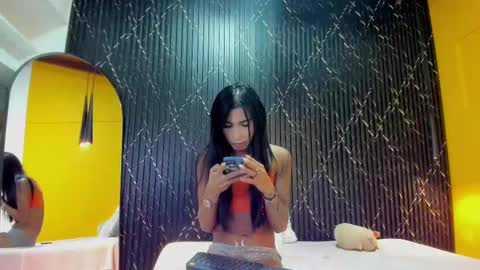 Aria Millers  online show from 11.07.25