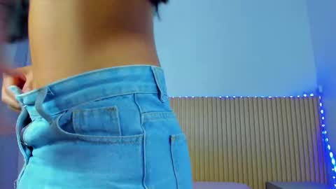 Aria Millers  online show from 01.11.26