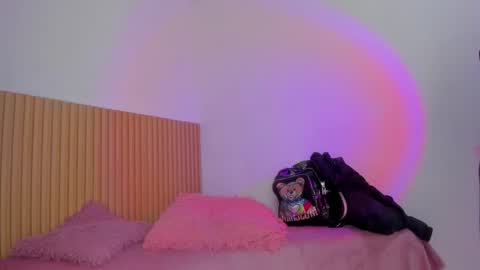 Aria Millers  online show from 02.20.26