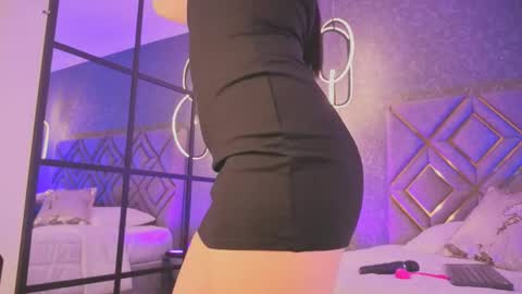 Snapshot of aria_moont chatting on 09.12.25 I OOT online show from 09.12.25