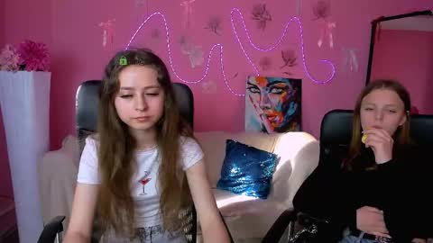 aria_voss_ online show from 05.15.26
