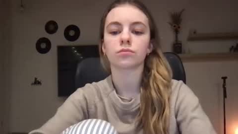 AriaCreazy online show from 02.24.25