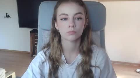 AriaCreazy online show from 10.10.25