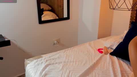 ariadelune7 online show from 01.07.26