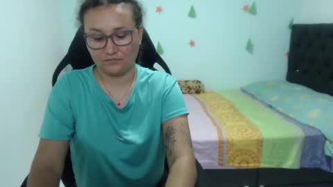 ...Ariana... online show from 01.18.25