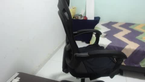 ...Ariana... online show from 04.13.26