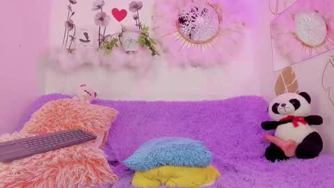 Snapshot of ariadna_evangeline chatting on 12.15.25 Angel online show from 12.15.25