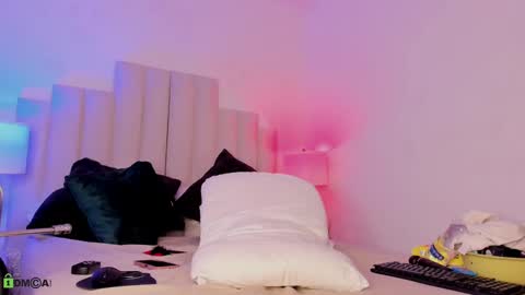 ariadnacolby online show from 03.10.25