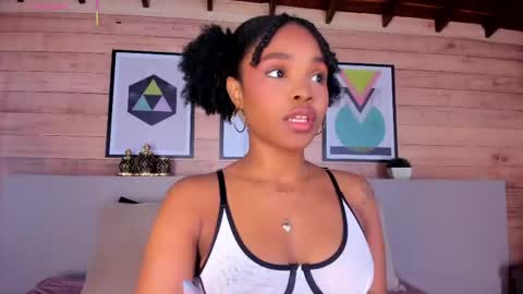 Snapshot of ariafoster chatting on 04.23.26 Aria Foster online show from 04.23.26