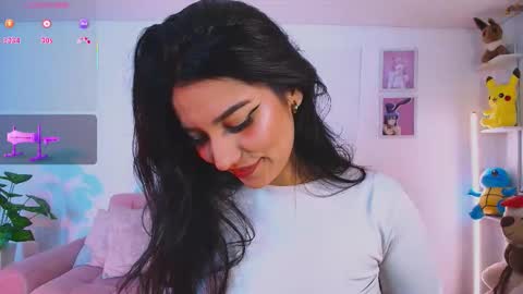 Snapshot of ariana_bae_ chatting on 09.24.25 online show from 09.24.25