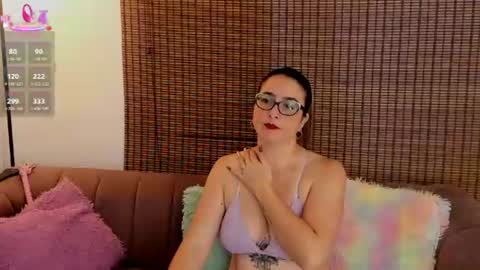 Snapshot of ariana_cross_ chatting on 06.21.26 Ariana Cruz online show from 06.21.26