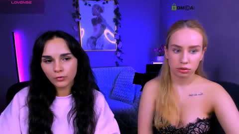 Snapshot of ariana_ross7 chatting on 10.11.25 ariana_ross7 online show from 10.11.25