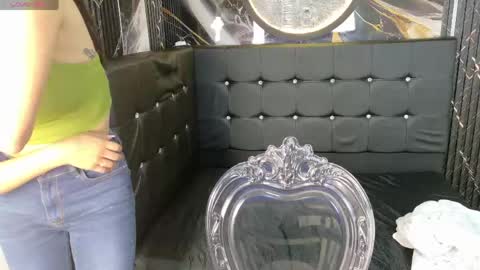 ariana_toro online show from 04.19.26