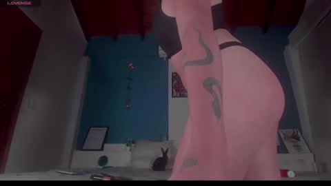 Snapshot of ariana_whitee chatting on 11.17.25 ariana_whitee online show from 11.17.25